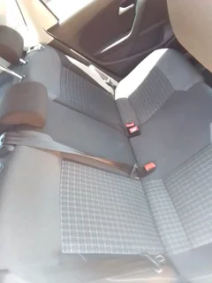 2017 polo 1.2 Tsi,with 118000km full service history with agent,metallic silver color, 5speed manual