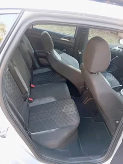 2022 polo 1.0Tsi,Dsg,Rline with 129000km full service history with agent,metallic silver color,