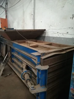 LOOKING FOR ANY AND ALL INDUSTRIAL MACHERY