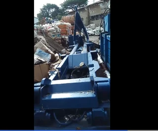 14 TON HOOK LIFT FOR SALE