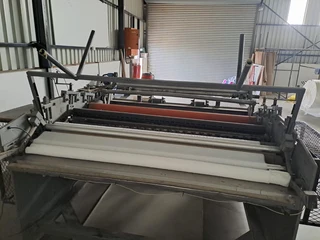 1.9 TOILET PAPER MACHINE AND GARAGE ROLL MAKING MACHINE FOR SALE