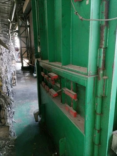 Rubber/tyre baler for sale