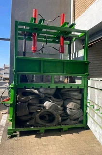 Huge vertical baler for sale