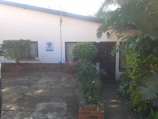 Garden cottage for rent