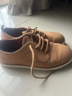 Zara boys sneakers size 36