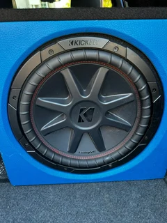 Kicker 12inch subwoofer with box R2600