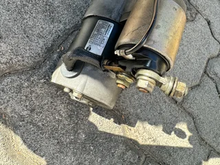 Nissan 350z DE engine stripping