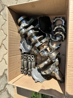 Nissan 350z DE engine stripping