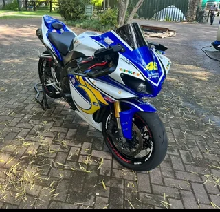 Yamaha YZF-R1 Big Bang 2009