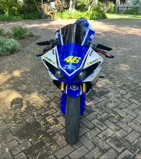 Yamaha YZF-R1 Big Bang 2009