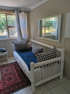 Room to let in Hermanus Heights.