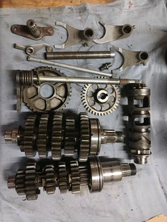 Suzuki GSX-R pre-sling 750 gearbox complete