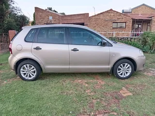 2016 VW POLO VIVO 1.4 CONCEPT