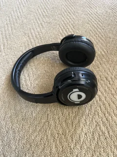 wireless transmitter and headsets