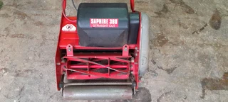 Sapphire 360 Straight Cut Cylinder Lawn Mower
