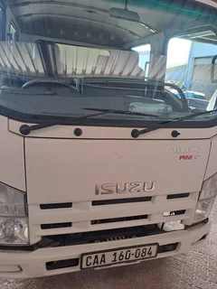 Isuzu  NMR 250 2015 Crew Cab Truck