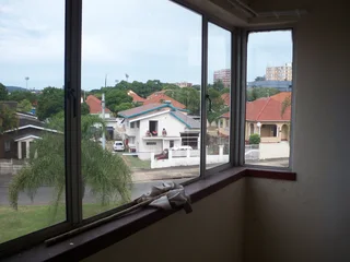 Umbilo one and a half bedroom flat