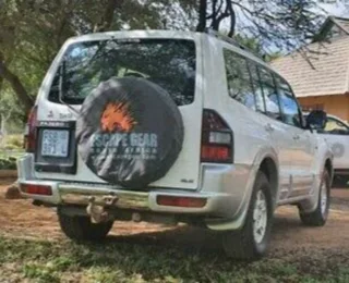 2003 Mitsubishi Pajero SUV