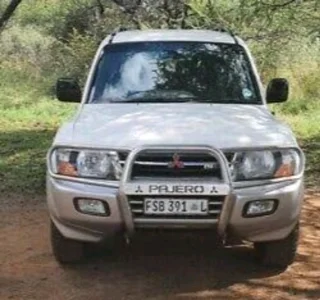 2003 Mitsubishi Pajero SUV