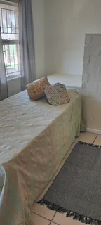 Zonnebloem FurnishedRoom for post Grads and young  Profs