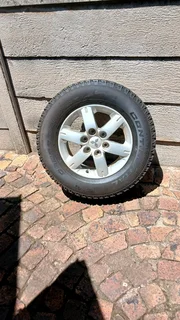 Pajero rims and tyres