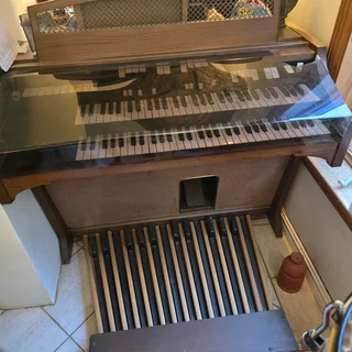 Hammond E100
