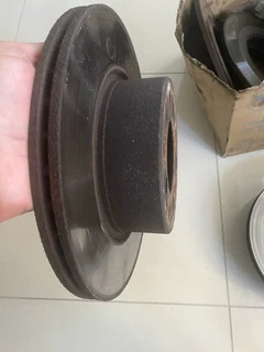 2005 e87 120i Brake discs, pads and wear sensors