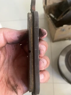 2005 e87 120i Brake discs, pads and wear sensors