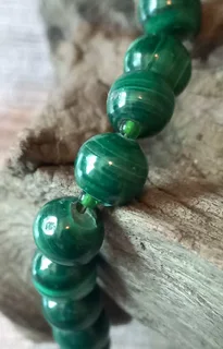 VTG 70/80s Handmade Natural African Malachite 42cm Long Necklace with Round Beads (144g)
