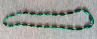 VTG 70/80s Genuine Handmade Natural African Malachite 34 cm Long Necklace with Elongated Beads (98g)