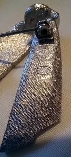 Vintage ‘Ribbon Design’ Brooch with Marcasite stones/silver tone metal by Sphinx