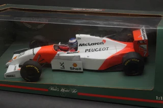 For Sale - Mika Hakkinen 1994 &#39;7&#39; McLaren Peugeot MP-4/9 F1 1:18 Scale Model