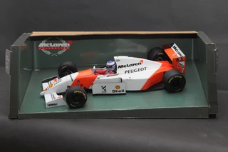 For Sale - Mika Hakkinen 1994 &#39;7&#39; McLaren Peugeot MP-4/9 F1 1:18 Scale Model