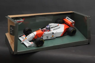 For Sale - Mika Hakkinen 1994 &#39;7&#39; McLaren Peugeot MP-4/9 F1 1:18 Scale Model