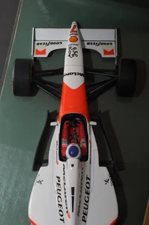 For Sale - Mika Hakkinen 1994 &#39;7&#39; McLaren Peugeot MP-4/9 F1 1:18 Scale Model