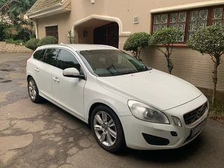 Volvo V60 T4 Automatic