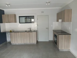 Upmarket 2 bedroom flat in amazimtoti