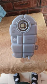 Audi A6 2.0 Tdi coolant bottle