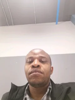 Tutor for maths available (grade 4-12)