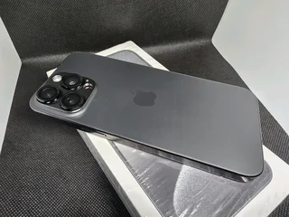 Apple iPhone 15 Pro Max 256GB - Black Titanium