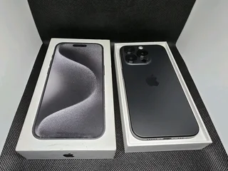 Apple iPhone 15 Pro | 256GB | Physical Sim &#43; eSIM | BH: 96% - Black Titanium