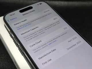 Apple iPhone 15 Pro | 256GB | Physical Sim &#43; eSIM | BH: 96% - Black Titanium