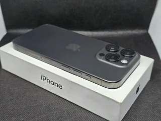 Apple iPhone 15 Pro | 256GB | Physical Sim &#43; eSIM | BH: 96% - Black Titanium