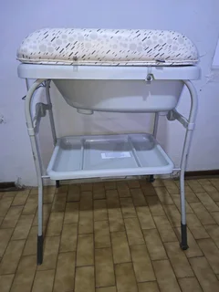 Chicco Foldable Baby Bath & Change Station.