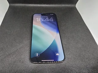 Apple iPhone 15 Pro | 128GB | Physical Sim &#43; eSIM - Black Titanium