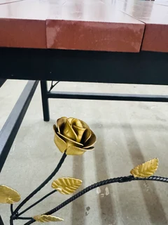 COFFEE TABLE INTRICATE STEM   DESIGN AND GOLD ROSE AND GOLD LEAF INSERTS MODERN CLASSIC CONTEMPORARY