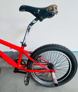 MONGOOSE BMX TRICK BICYCLE