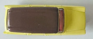 DINKY CARS-FIAT 1800 FAMILIALE-DIE CAST MODEL-MODEL NUMBER: 548-SCALE: 1:43