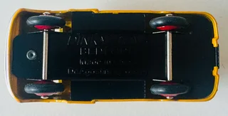 DINKY CARS-BEDFORD 10 CWT KODAK VAN-DIE CAST MODEL-MODEL NUMBER: 480-SCALE: 1:43