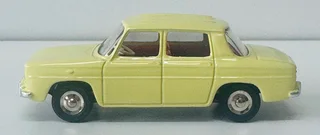 DINKY CARS-RENAULT R8-DIE CAST MODEL-MODEL NUMBER: 517-SCALE: 1:43